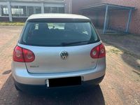 Gebraucht VW Golf V Trendline 102 PS (75 kW) 2004 Grau Kleinwagen