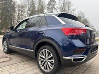 Gebraucht VW T-Roc Style 150 PS (110 kW) 2020 Atlantik blue metallic SUV