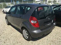 Gebraucht Mercedes A150 95 PS (69 kW) 2011 Grau Kleinwagen