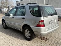 Gebraucht Mercedes ML320 218 PS (160 kW) 2001 Grau SUV