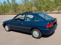 Second-hand Ford Escort 75 CP (55 kW) 1995 Albastru Coupe
