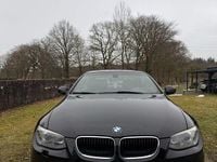 Gebraucht BMW 318 Cabriolet 143 PS (105 kW) 2010 Schwarz Cabrio