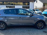 Gebraucht Hyundai i20 Classic 86 PS (63 kW) 2014 Schwarz Kleinwagen