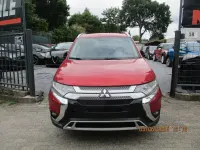 Gebraucht Mitsubishi Outlander Diamant Edition 150 PS (110 kW) 2019 Rot SUV