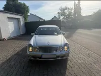 Gebraucht Mercedes E270 177 PS (130 kW) 2002 Silber Limousine