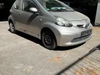 Brugt Toyota Aygo 68 HK (50 kW) 2008 Guld Hatchback