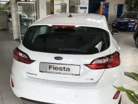 Gebraucht Ford Fiesta Titanium 125 PS (91 kW) 2024 Weiß Kleinwagen
