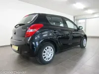 Gebraucht Hyundai i20 Edition 77 PS (56 kW) 2011 Schwarz Kleinwagen