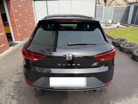 Second-hand Seat Leon CUPRA 300 CP (220 kW) 2017 Negru Berlinǎ