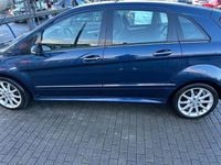 Gebraucht Mercedes B170 116 PS (85 kW) 2008 Blau Van / Kleinbus