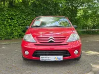 Gebraucht Citroën C3 Comfort 60 PS (44 kW) 2007 Farbe rot ardent/deckende lackie Kleinwagen