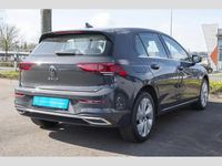 Gebraucht VW Golf VIII Style 131 PS (96 kW) 2024 Grau Limousine