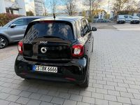 Gebraucht Smart ForFour 90 PS (66 kW) 2016 Schwarz Kleinwagen