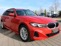 Gebraucht BMW 318 Performance 150 PS (110 kW) 2023 Rot Kombi