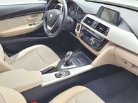 Gebraucht BMW 320 Advantage 184 PS (135 kW) 2015 Mineralweiß Kombi