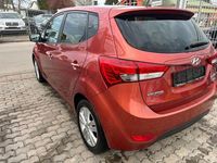 Gebraucht Hyundai ix20 Trend 90 PS (66 kW) 2012 Braun Kleinwagen
