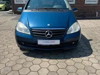 Gebraucht Mercedes A160 95 PS (69 kW) 2010 Blau Kleinwagen