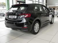 Neu Skoda Fabia Essence 80 PS (58 kW) 2026 Blackmagic perleffekt Limousine