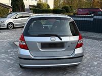 Gebraucht Honda Jazz 81 PS (59 kW) 2001 Grau Kleinwagen