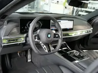 Gebraucht BMW 740 M Sport 299 PS (219 kW) 2025 Saphirschwarz Limousine