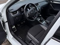 Gebraucht Skoda Octavia Joy 179 PS (131 kW) 2017 Weiß Kombi