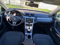 Second-hand VW Passat 140 CP (102 kW) 2011 Argintiu Berlinǎ