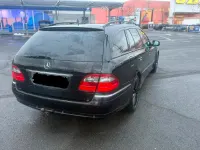 Używany Mercedes E500 387 KM (284 kW) 2006 Czarny Kombi