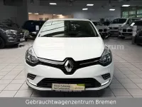 Gebraucht Renault Clio IV LIMITED 73 PS (53 kW) 2017 Weiß Limousine