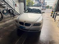 Używany BMW 530 250 KM (183 kW) 2005 Srebrny Kombi