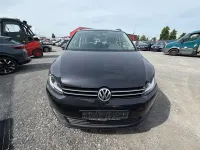 Gebraucht VW Touran Trendline 105 PS (77 kW) 2015 Schwarz Van / Kleinbus