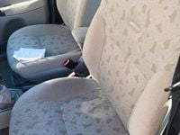 Gebraucht Lada Kalina 90 PS (66 kW) 2009 Silber Kleinwagen