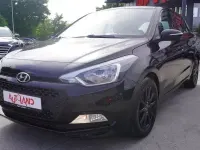 Gebraucht Hyundai i20 Trend 84 PS (61 kW) 2018 Schwarz Limousine