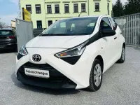 Gebraucht Toyota Aygo 72 PS (52 kW) 2021 Pianosaweiß Kleinwagen
