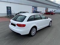 Gebraucht Audi A4 Attraction 160 PS (117 kW) 2008 Ibisweiß Kombi