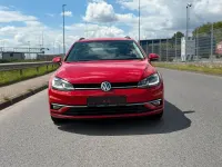 Gebraucht VW Golf VII Comfortline 116 PS (85 kW) 2018 Rot Kombi