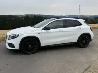 Gebraucht Mercedes GLA250 211 PS (155 kW) 2018 Weiß SUV