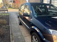 Second-hand Ford Fusion 2002 Albastru Hatchback