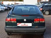 Gebraucht Saab 900 133 PS (97 kW) 1994 Grün Limousine