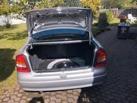Gebraucht Opel Astra 116 PS (85 kW) 1999 Silber Limousine