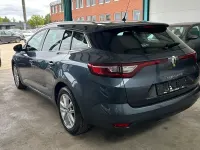 Gebraucht Renault Mégane IV Play 101 PS (74 kW) 2018 Grau Limousine
