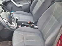 Gebraucht Ford Fiesta 80 PS (58 kW) 2010 Rot Kleinwagen