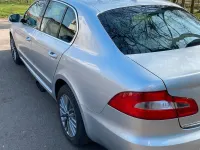 Gebraucht Skoda Superb 160 PS (117 kW) 2011 Silber Limousine