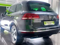 Gebraucht VW Touareg 262 PS (192 kW) 2016 Grau SUV
