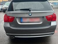 Gebraucht BMW 320 184 PS (135 kW) 2012 Grau Kombi