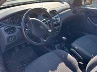 Second-hand Ford Focus 75 CP (55 kW) 2004 Argintiu Berlinǎ