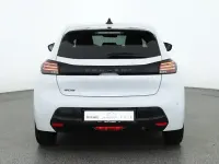 Neu Peugeot 208 101 PS (74 kW) 2025 Okeniteweissmet. Kleinwagen