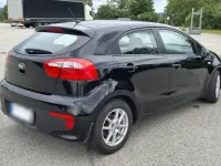Gebraucht Kia Rio 84 PS (61 kW) 2016 Schwarz Kleinwagen