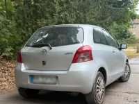 Gebraucht Toyota Yaris 70 PS (51 kW) 2007 Silber Kleinwagen
