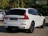 Gebraucht Volvo XC60 Plus 197 PS (144 kW) 2023 Inscription crystal white pear SUV