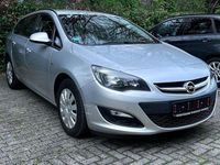Gebraucht Opel Astra Edition 140 PS (102 kW) 2015 Silber Kombi